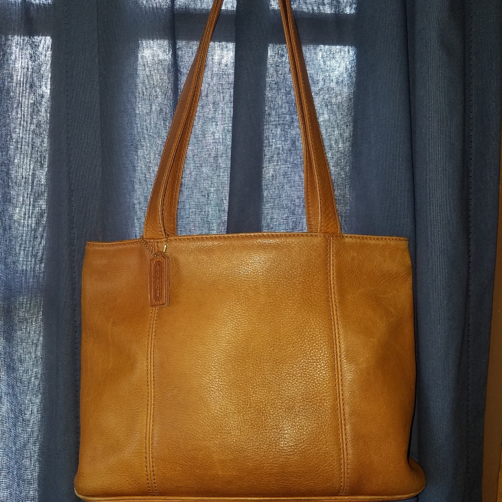 Coach Vintage #4915 Brown Leather Tote